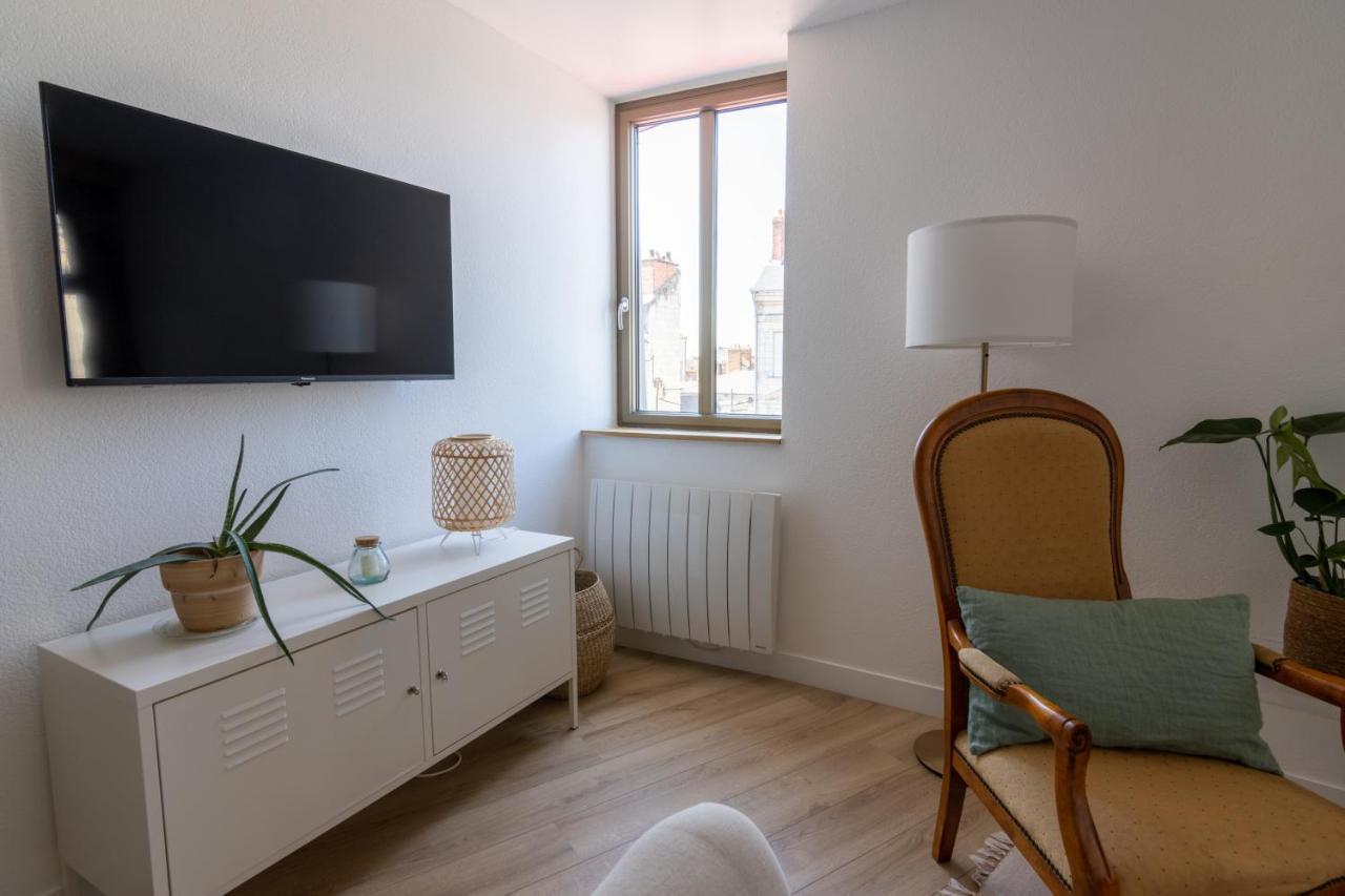Duplex Refait A Neuf Place Bilange, Proche Château Saumur Exterior foto