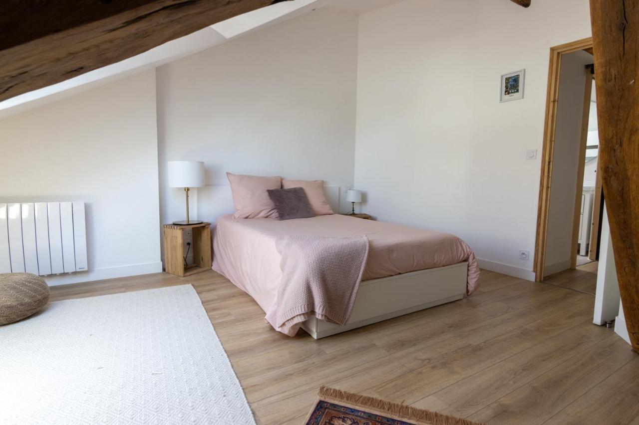 Duplex Refait A Neuf Place Bilange, Proche Château Saumur Exterior foto
